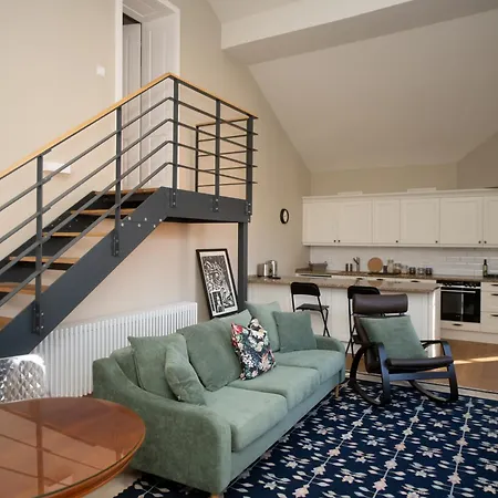 Apartment A Refuge Built For A King Halbe